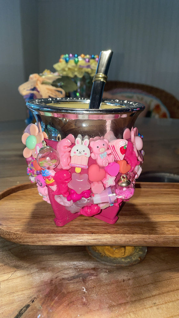 Pinky love Cartoon MATE Vase