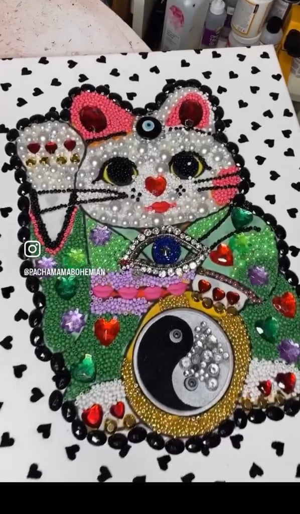 CANVAS Capsule Of 3 Lucky Cats