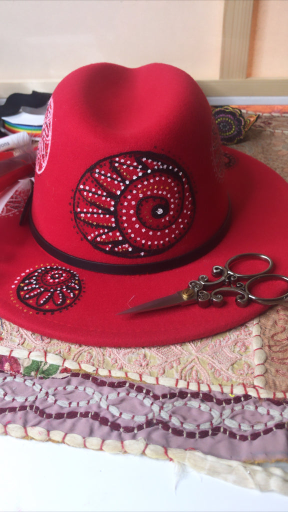Mad hatter El Ojo Rojo hat
